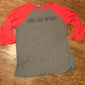 LADIES LOVE OUTLAWS 3/4 raglan sleeve shirt
